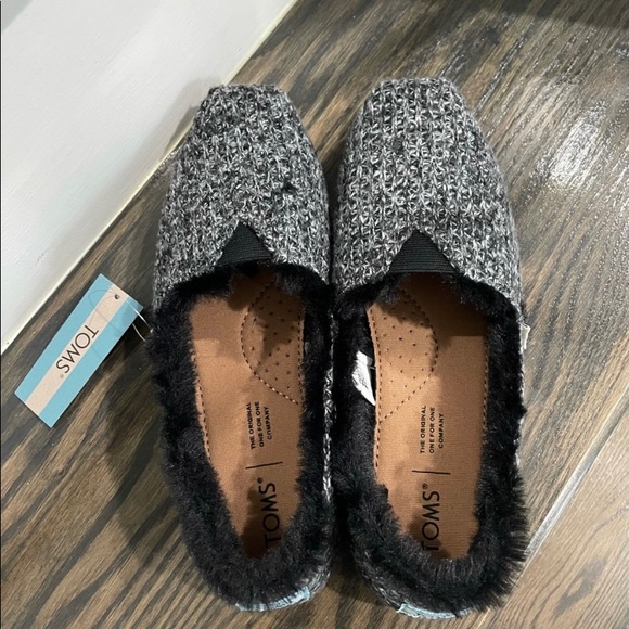 TOMS - Women’s Belmont Faux-Fur Sweater Knit Shoes (Size 8) - NWT - Picture 4 of 5
